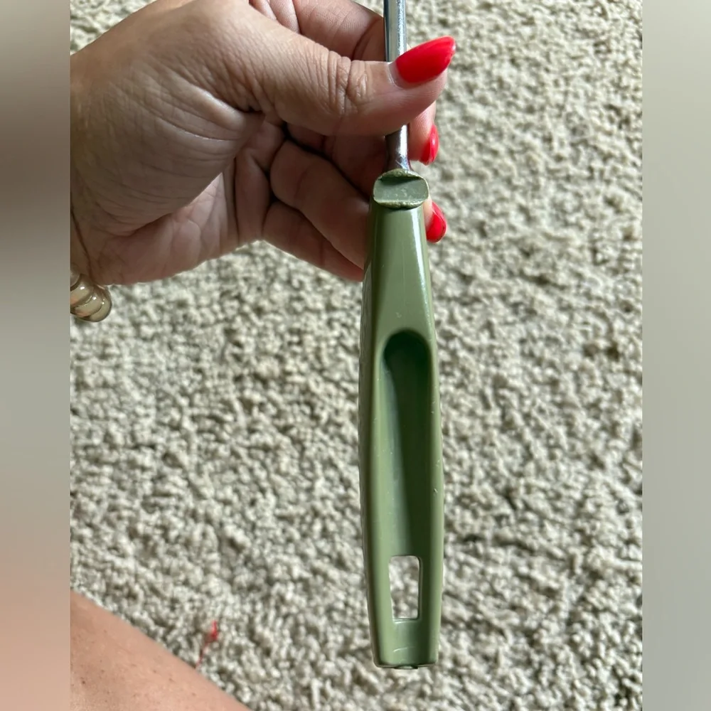 Vintage green Ecko carving fork